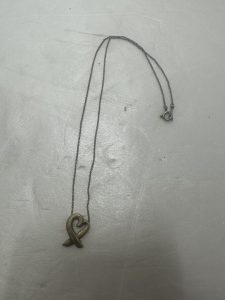 ティファニー ラビングハートネックレス