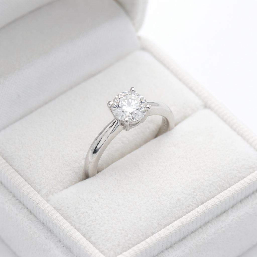 Pt900（プラチナ900）ダイヤモンドリング