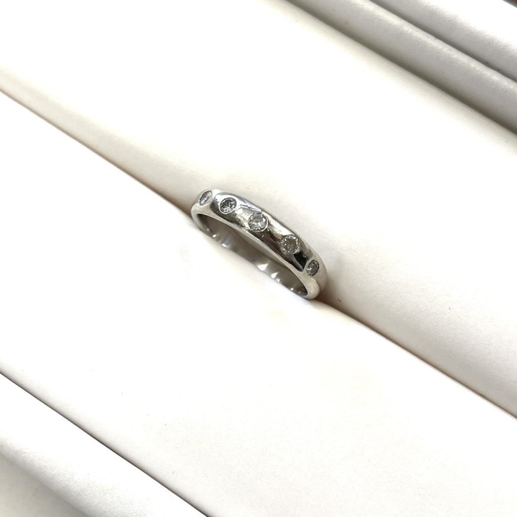 K14WG　14金ホワイトゴールド　リング　メレダイヤ