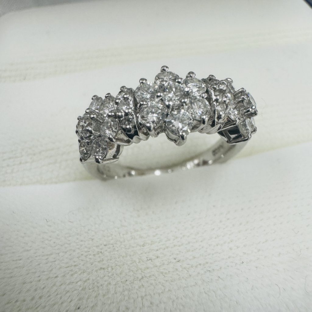 Pt850 プラチナ ダイヤ付きリング 指輪 メレダイヤ