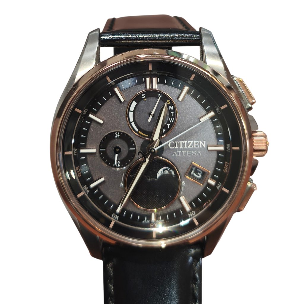 シチズン アテッサ エコ・ドライブ電波時計（H874-005HK04）