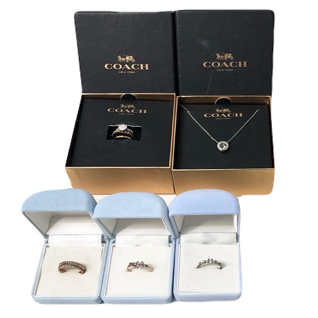 ブランドアクセサリーをまとめて