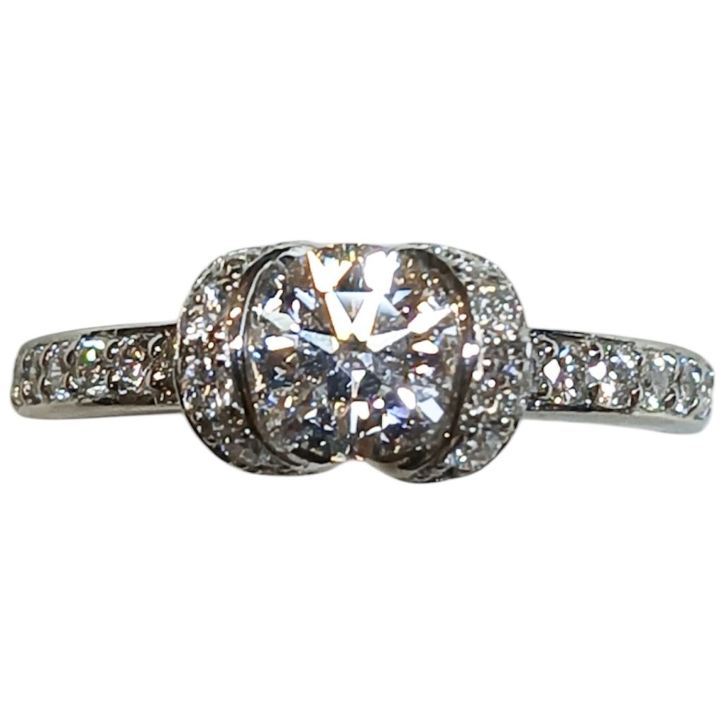 プラチナ(Pt900) ダイヤ0.5ct メレダイヤ リング　札幌市 中央区 サッポロファクトリー