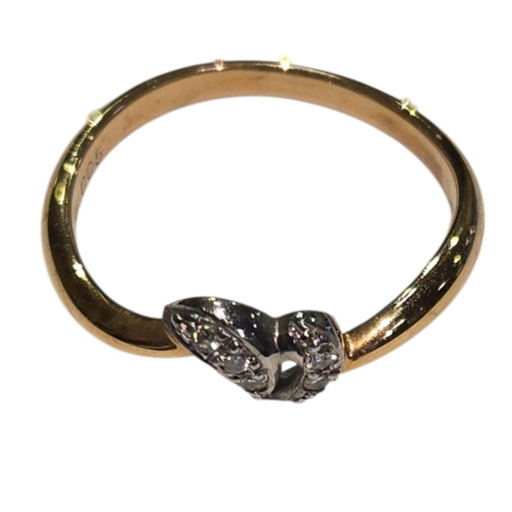 【K18/Pt900　18金/プラチナ900　メレダイヤ　リング】の買取実績