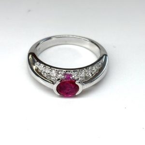 Pt900 プラチナ ルビー ダイヤモンドリング