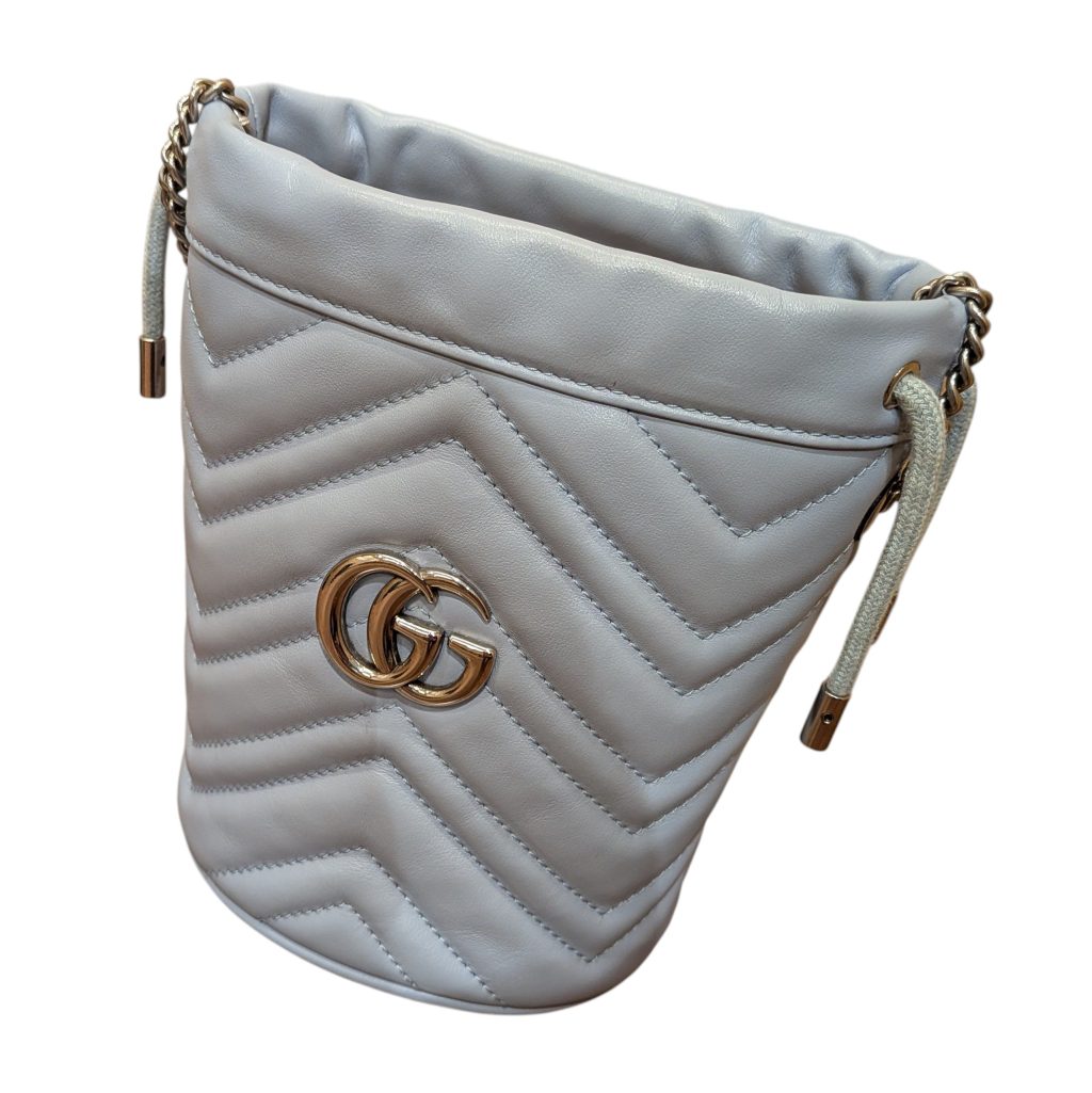 GUCCI GGマーモント ミニ バケットバッグ