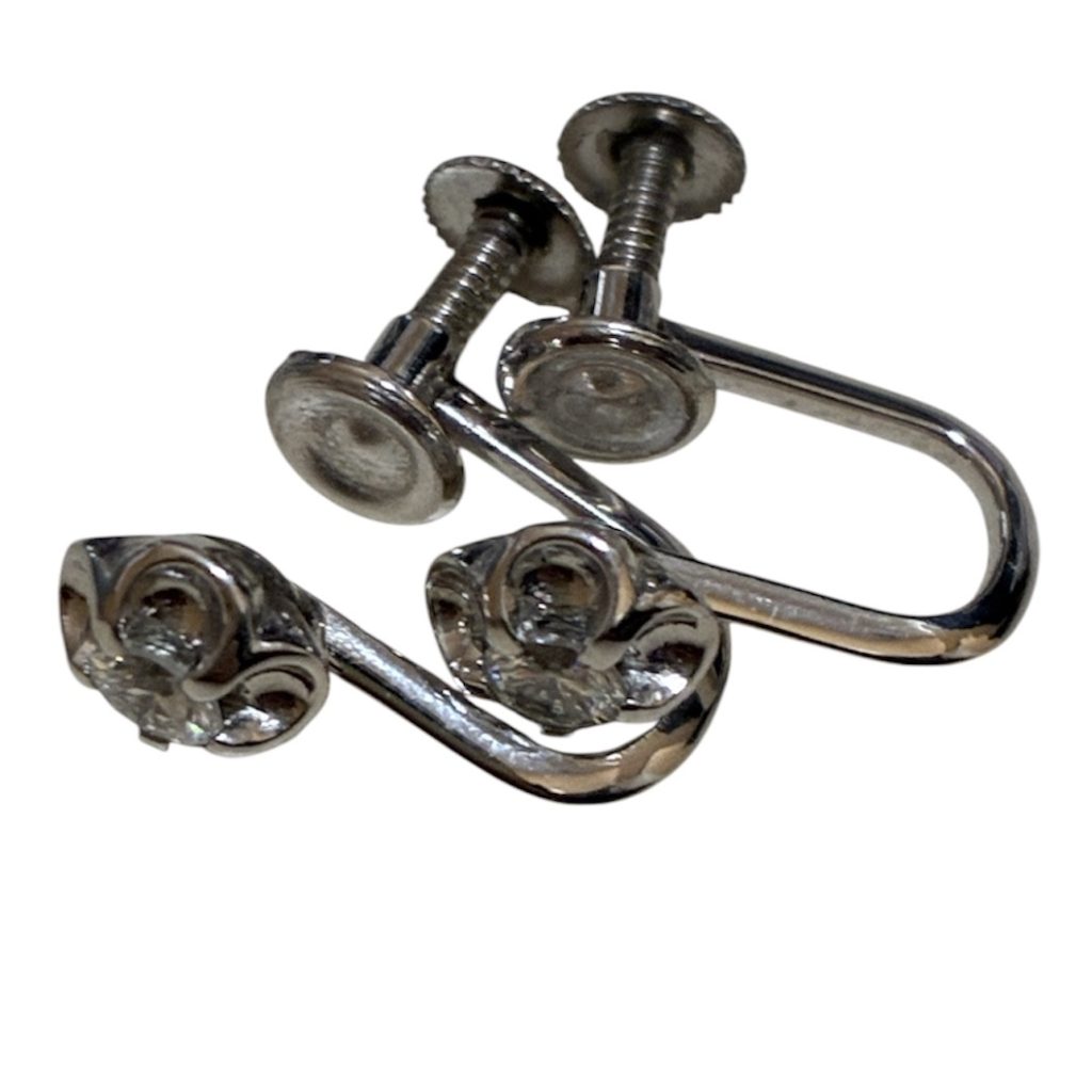 【Pt900 イヤリング ダイヤ付き】弘前市