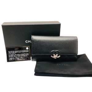 CHANEL(シャネル)　ダブルココ　フラップ型長財布