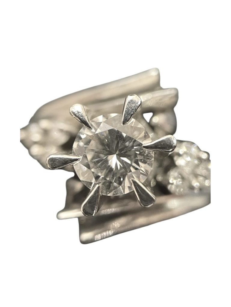 【Pt850 0.4ct ダイヤモンドリング】