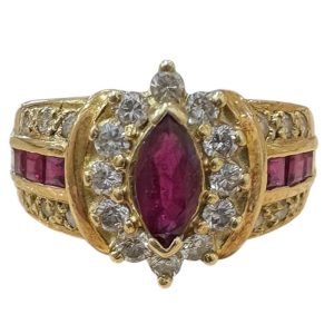 K18 18金 リング（ ルビー ・ メレダイヤ付き ）