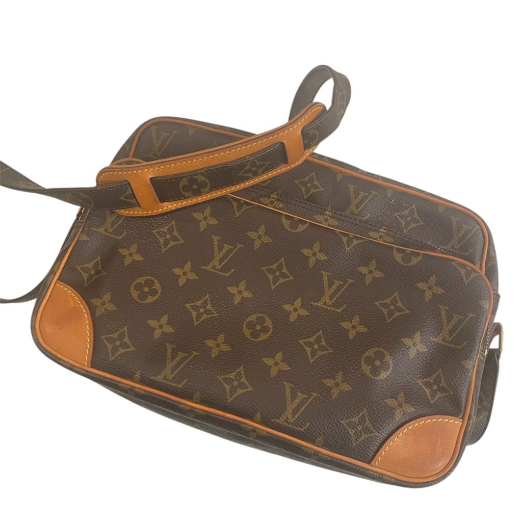 Louis Vuitton（ルイ・ヴィトン）モノグラム ナイル ショルダーバッグ