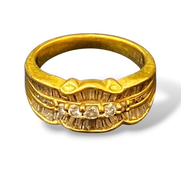 【メレダイヤ リング】K18 18金 750