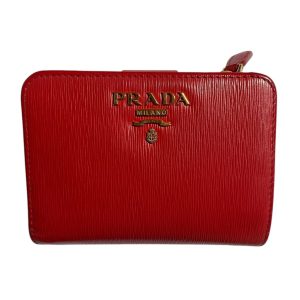 PRADAサフィアーノウォレットの買取| 我孫子市並木