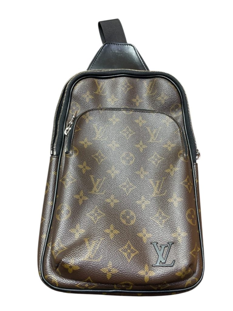 【ルイヴィトン  モノグラム・マカサー　アヴェニュー・スリングバッグ】弘前市