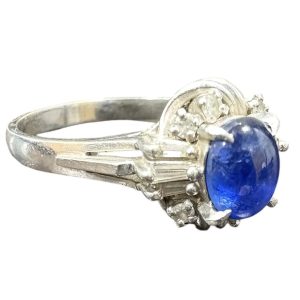Pt900 プラチナ リング サファイア付き