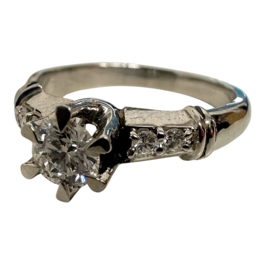 【プラチナ相場高騰中！】Pt900　ダイヤモンドリング