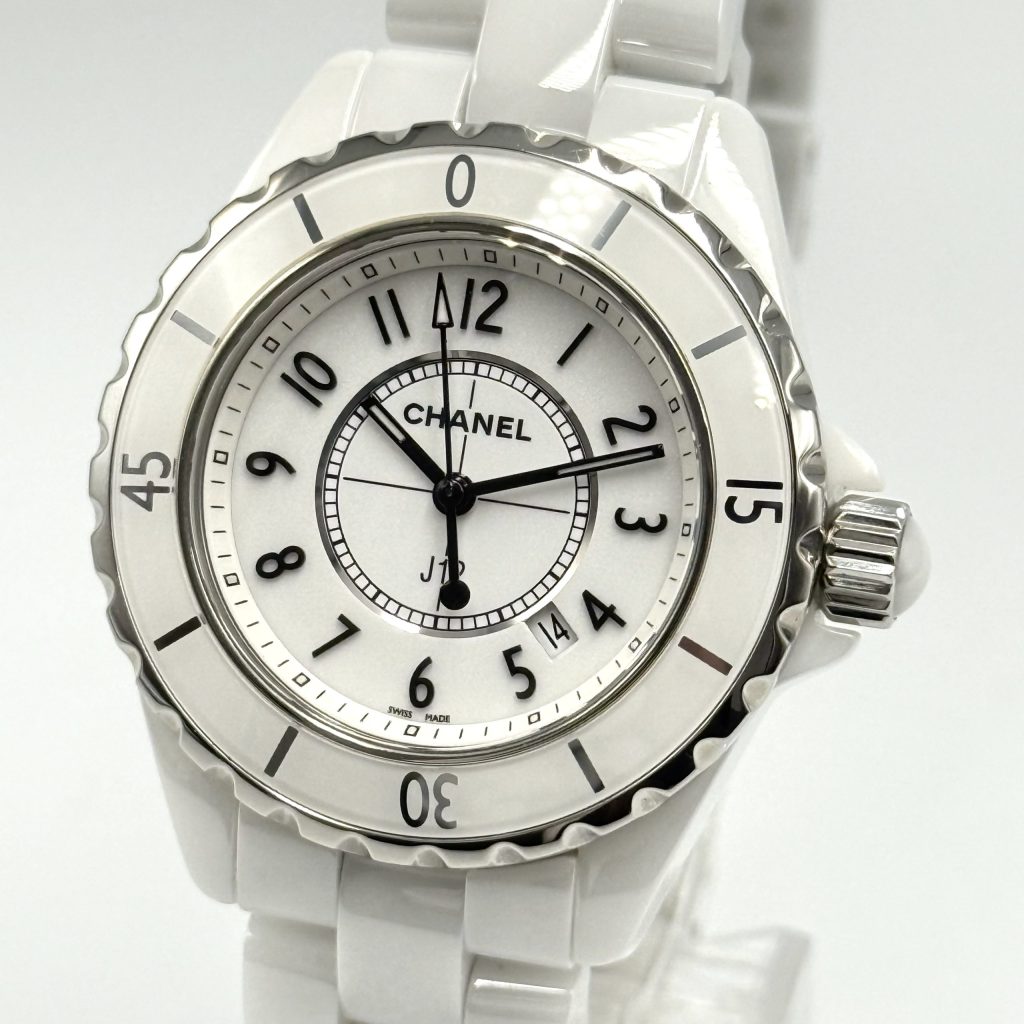 CHANEL シャネル J12 キャリバー ホワイトセラミック レディースウォッチ 査定無料 高価買取｜前橋市紅雲町