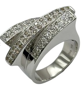 K18WG ダイヤモンド リング　１８金　ホワイトゴールド　ダイヤモンド