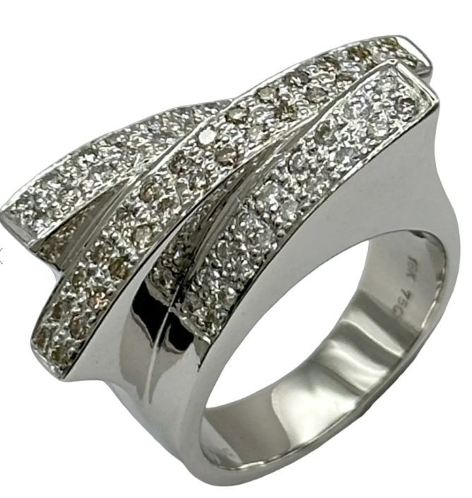 K18WG ダイヤモンド リング　１８金　ホワイトゴールド　ダイヤモンド