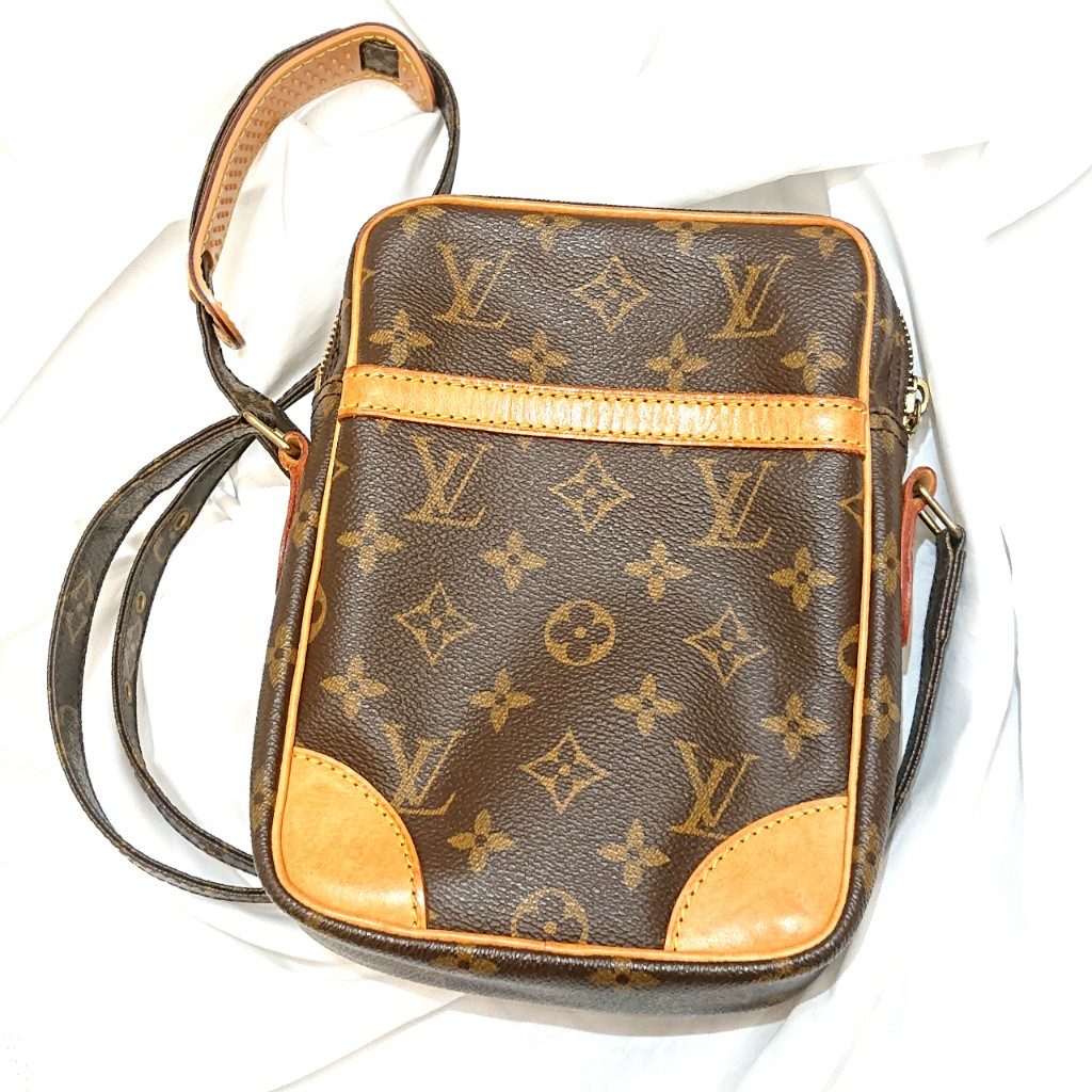 LOUIS VUITTON ルイヴィトン モノグラム ダヌーブ ショルダーバッグ