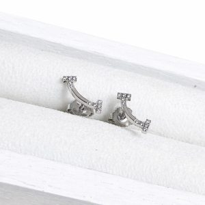 【Tiffany】ティファニー Tスマイルピアス・18金ホワイトゴールド・ブランドアクセサリー・貴金属