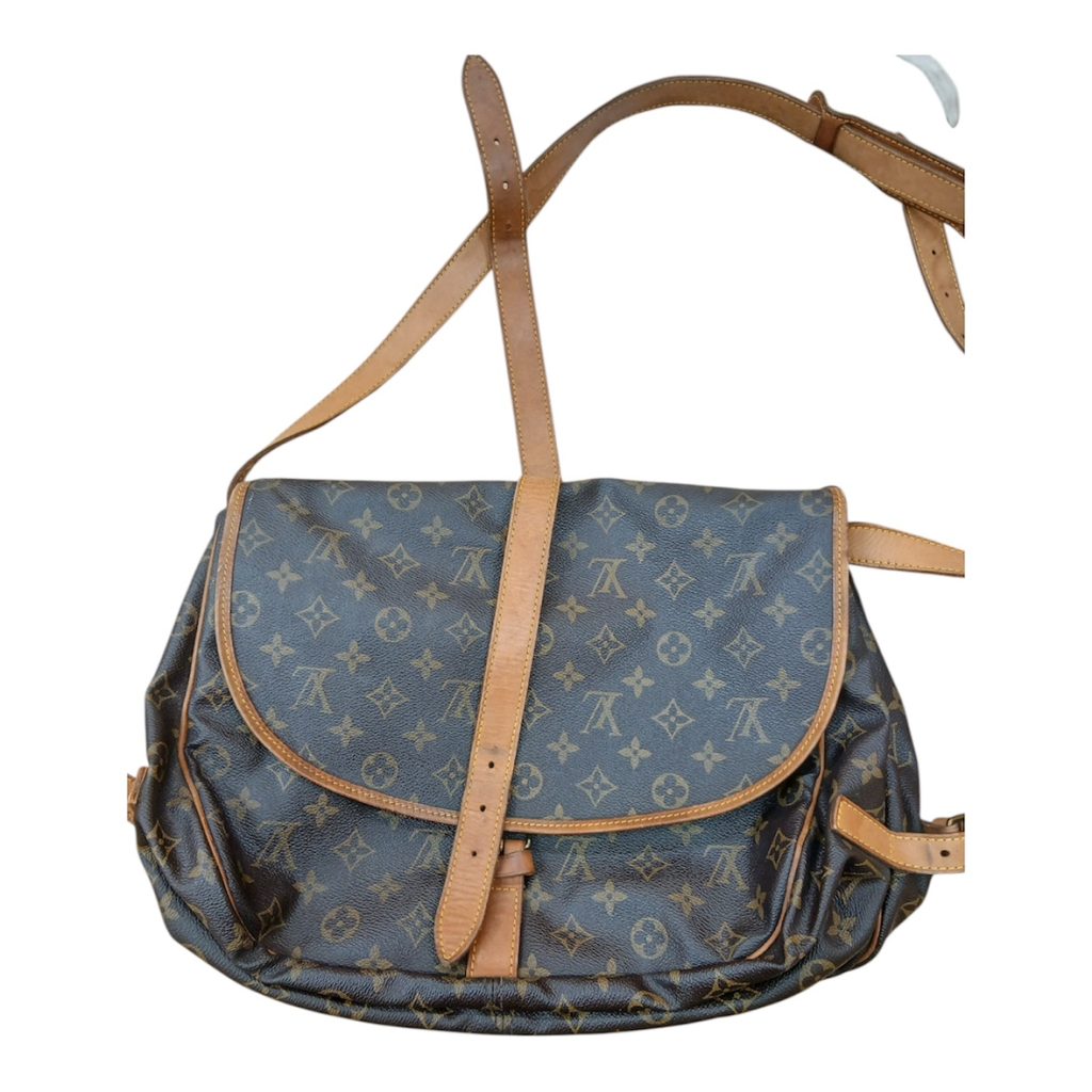 ルイ・ヴィトン ソミュール43（型番：M42252）