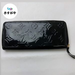 ルイ・ヴィトン モノグラム・ヴェルニ ジッピー・ウォレット