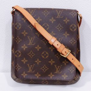LOUIS VUITTON ルイ・ヴィトン モノグラム ミュゼットタンゴ バッグ
