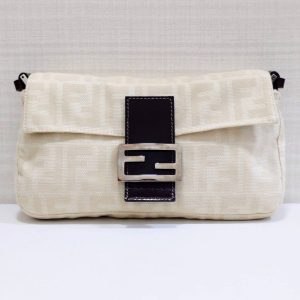 FENDI フェンディ マンマバケット ハンドバッグ