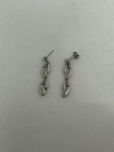 Pt850 デザイン ロングピアス