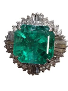 Pt900 エメラルド 5.66ct リング