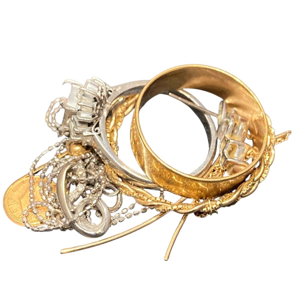 K18 / K10 / Pt900 / ネックレス / ピアス / リング