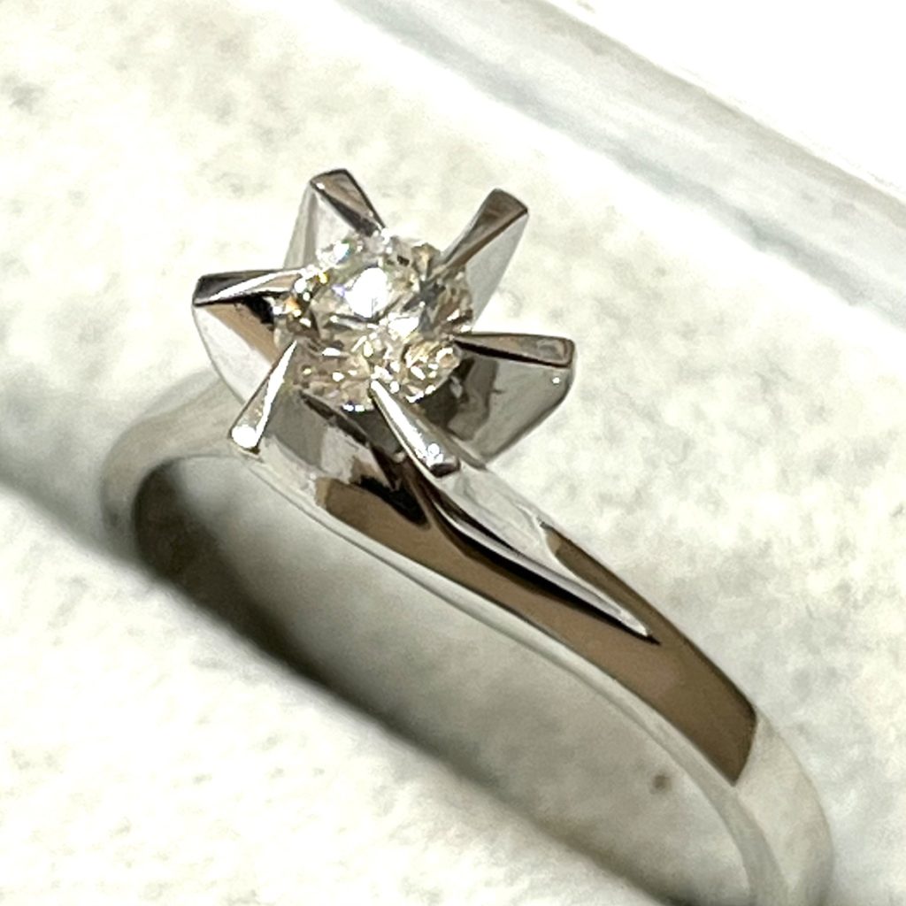 Pt900 プラチナ900 ダイヤモンド付き リング 指輪 アクセサリー