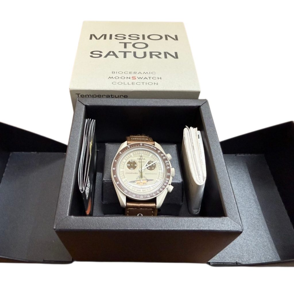 OMEGA×Swatch（MoonSwatch Mission to Saturn）