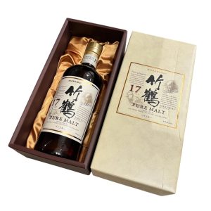 ニッカ 竹鶴 17年 700ml ピュアモルトウイスキー　お酒