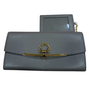 Salvatore Ferragamo サルバトーレフェラガモ ウォレット パスケース付き 山形市