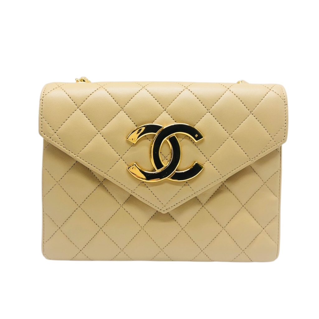 CHANEL(シャネル)　ラムスキン　ベージュ　ミニマトラッセチェーンショルダーバッグ
