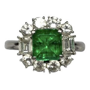 Pt900 エメラルド リング 宝飾品 ジュエリー