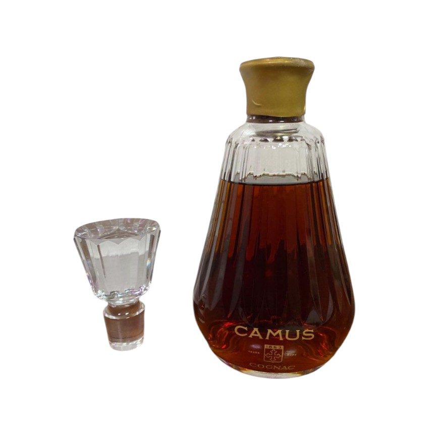 カミュ　カラフェ　バカラ　700ml　箱付き