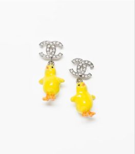 CHANEL（シャネル）2026SS コレクション ピアス（ひよこ / カナリア モチーフ）