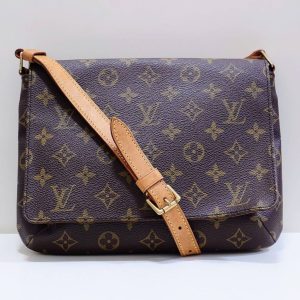 LOUIS VUITTON ルイ・ヴィトン モノグラム ミュゼット・タンゴショート ショルダーバッグ