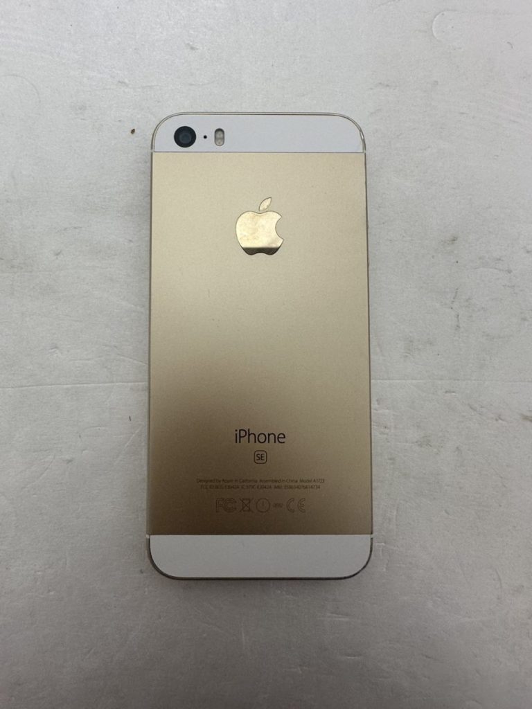 Apple iPhone SE（初代）