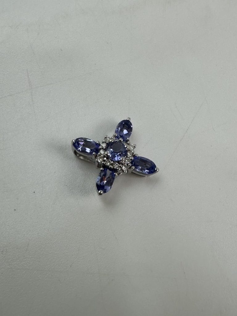 K14WG タンザナイト＆ダイヤモンド クロスペンダントトップ