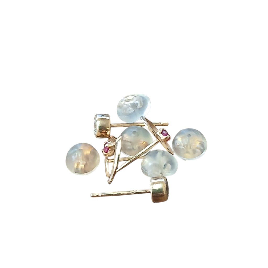 金 アクセサリー まとめ