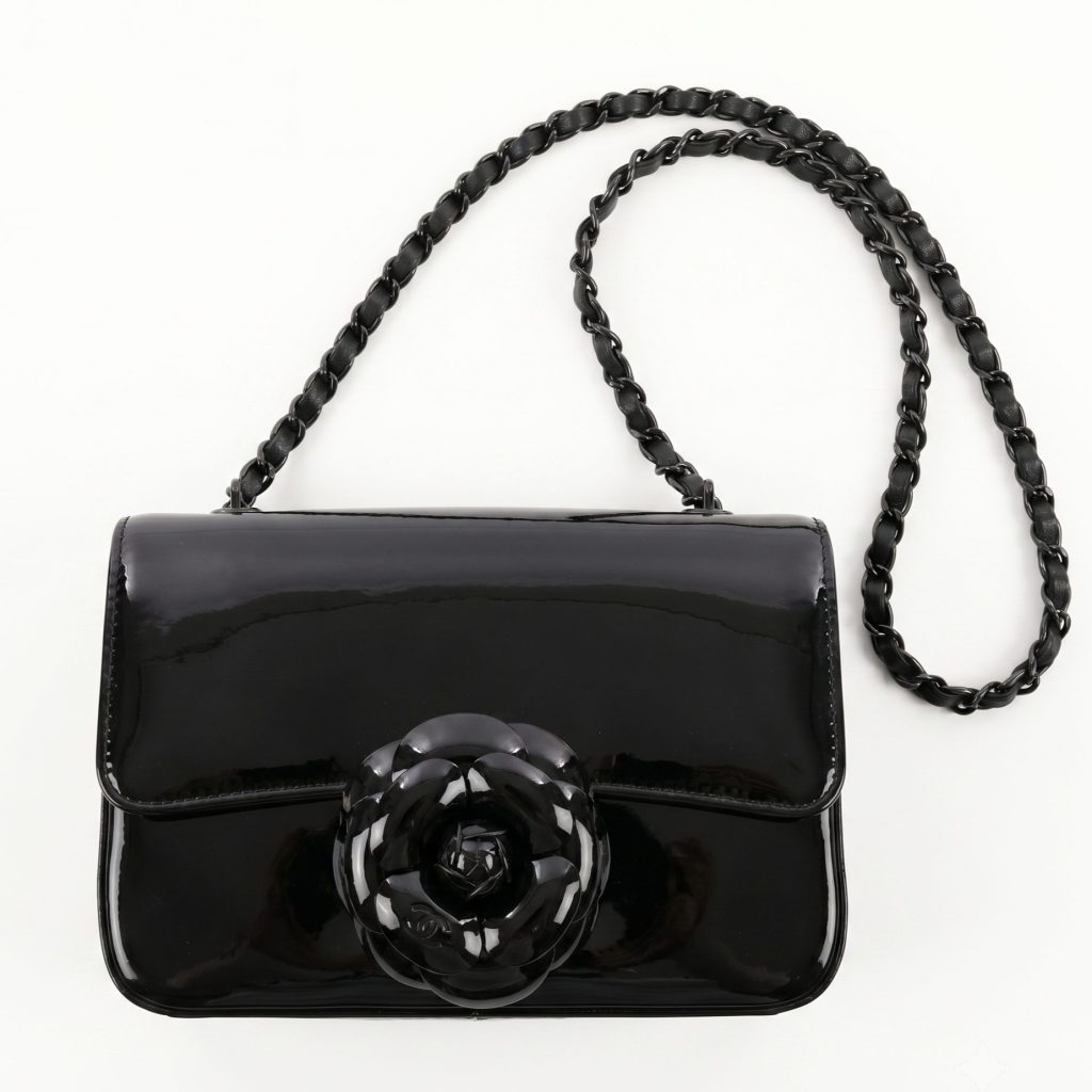 シャネル CHANEL カメリアミニマトラッセ AS4388 ショルダーバッグ