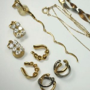 金の高価買取専門店！| 福生市南田園| k18ピアス アクセサリーおまとめ
