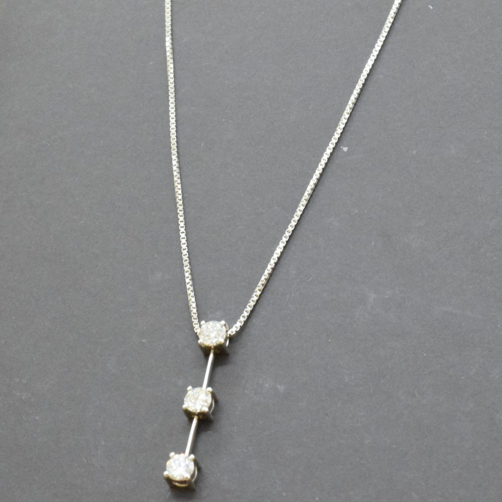 【三沢市】　K18WG　ネックレス　をお買取り致しました！