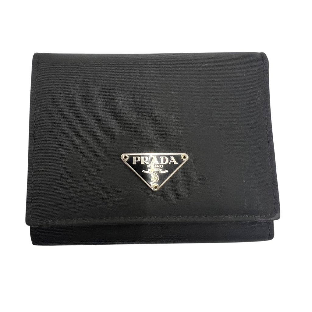 PRADA 三つ折り財布