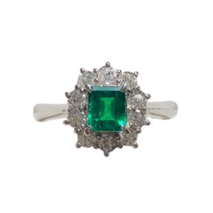 Pt900(プラチナ900)　エメラルド0.45ct、ダイヤモンド0.36ct　リング