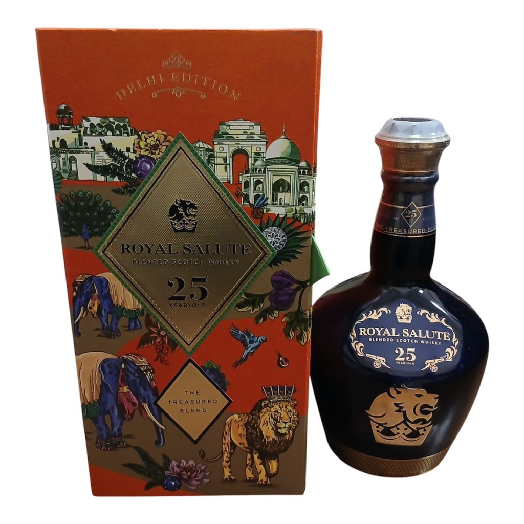 ロイヤルサルート25年 700ml
